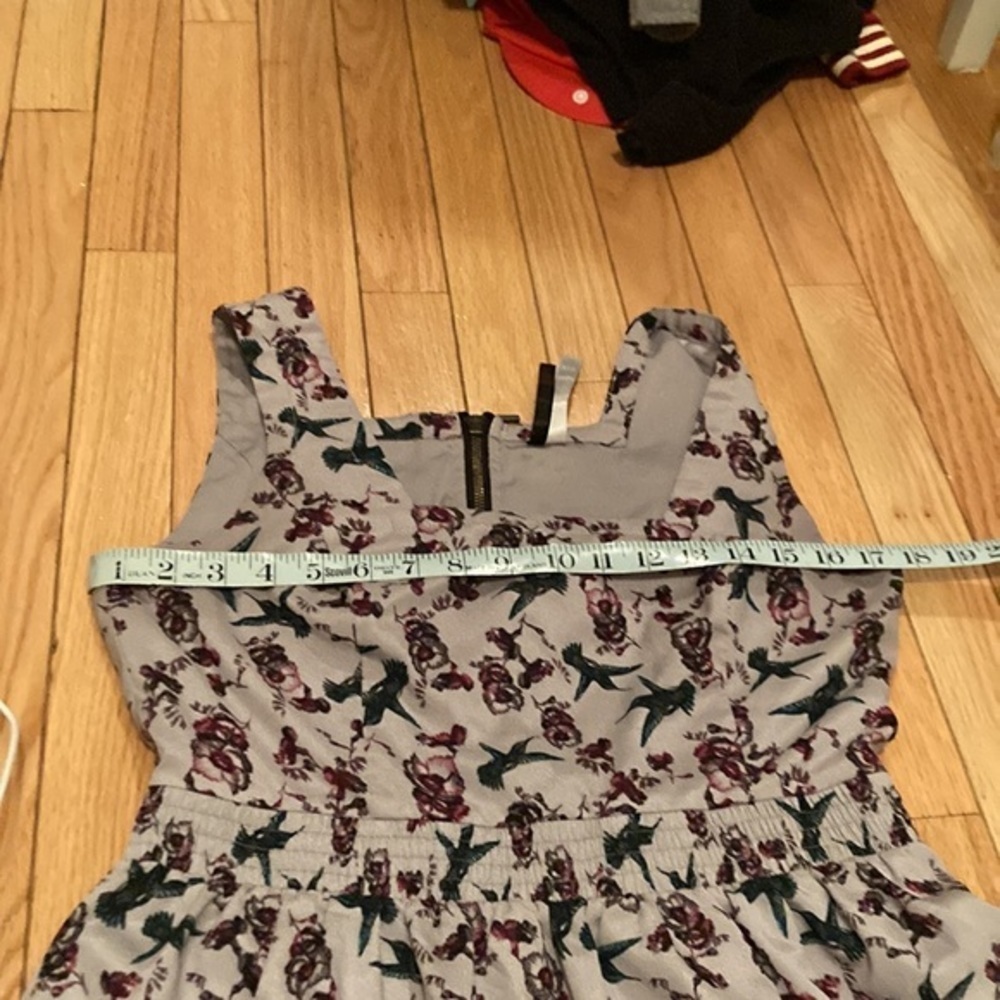 Gray Bird and Flower Dress - Picture 9 of 10
